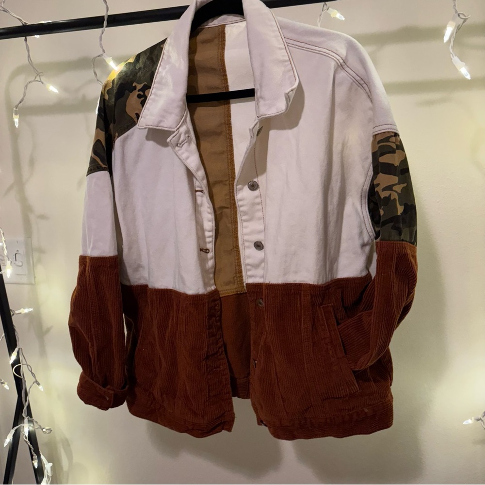 Stylish White and Brown Jacket with Camouflage Accents
